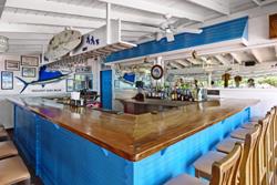 Coconut Court Hotel - Barbados. Bar.